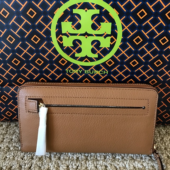 😍NWT Tory Burch Continental Zip Wallet😍 - Picture 2 of 5